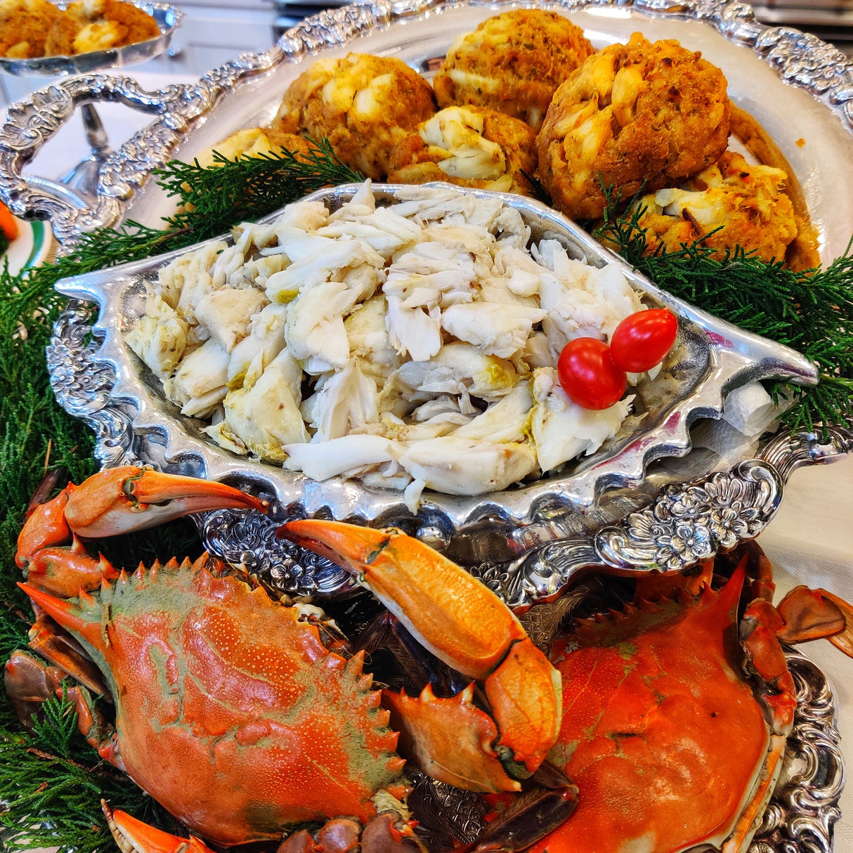 Fresh Hand-Picked Jumbo Lump Crab Meat