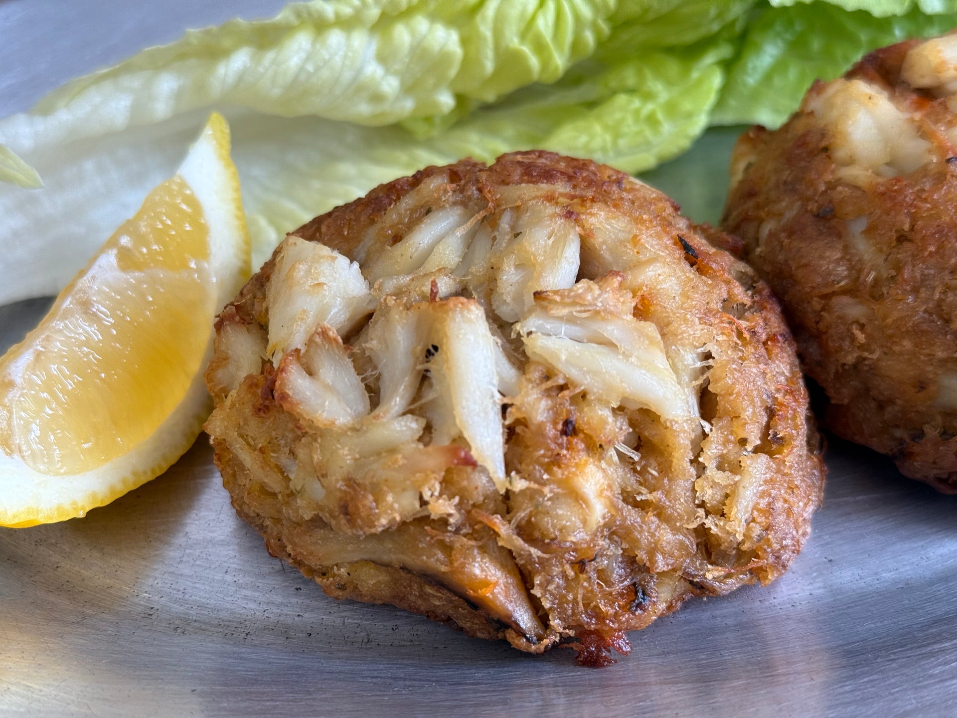 5 oz Classic Crab Cakes – Graham & Rollins, Inc.