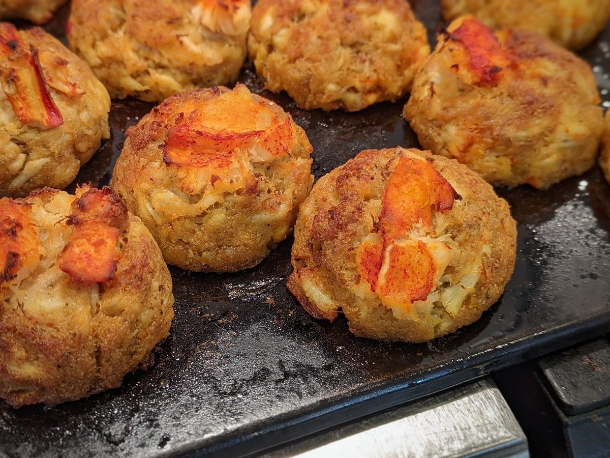 4 oz Lobster Crab Cakes Graham & Rollins, Inc.